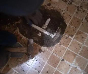 祥云卫生间漏水维修公司为您分享下卫生间渗水如何处理及注意事项